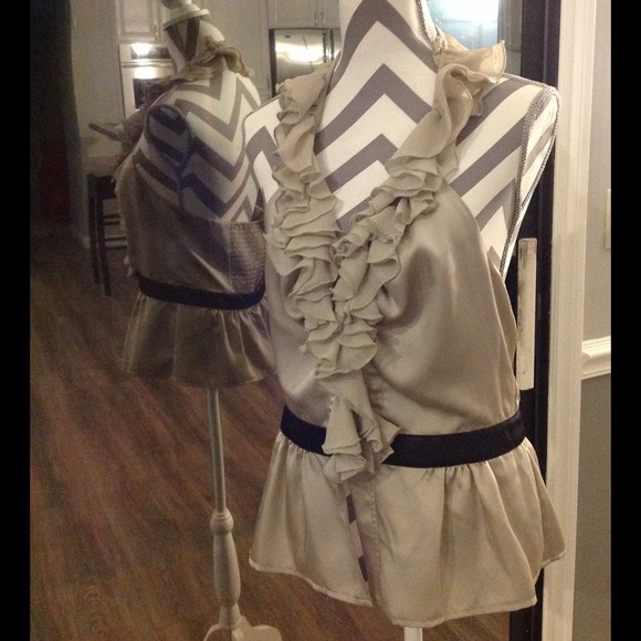 Bebe Top - Picture 2 of 4